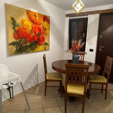 Bellevue Apartment *